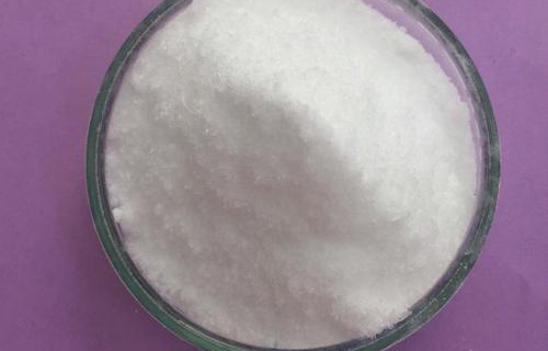 What is the water absorption of industrial oxalic acid?