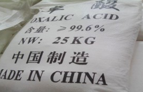 What should we pay attention to when using oxalic acid detergent at home?